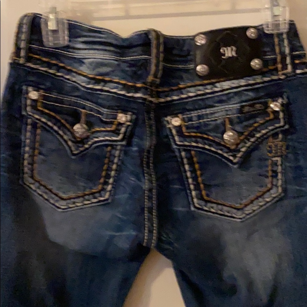 Size 27 Miss Me Capri jeans
